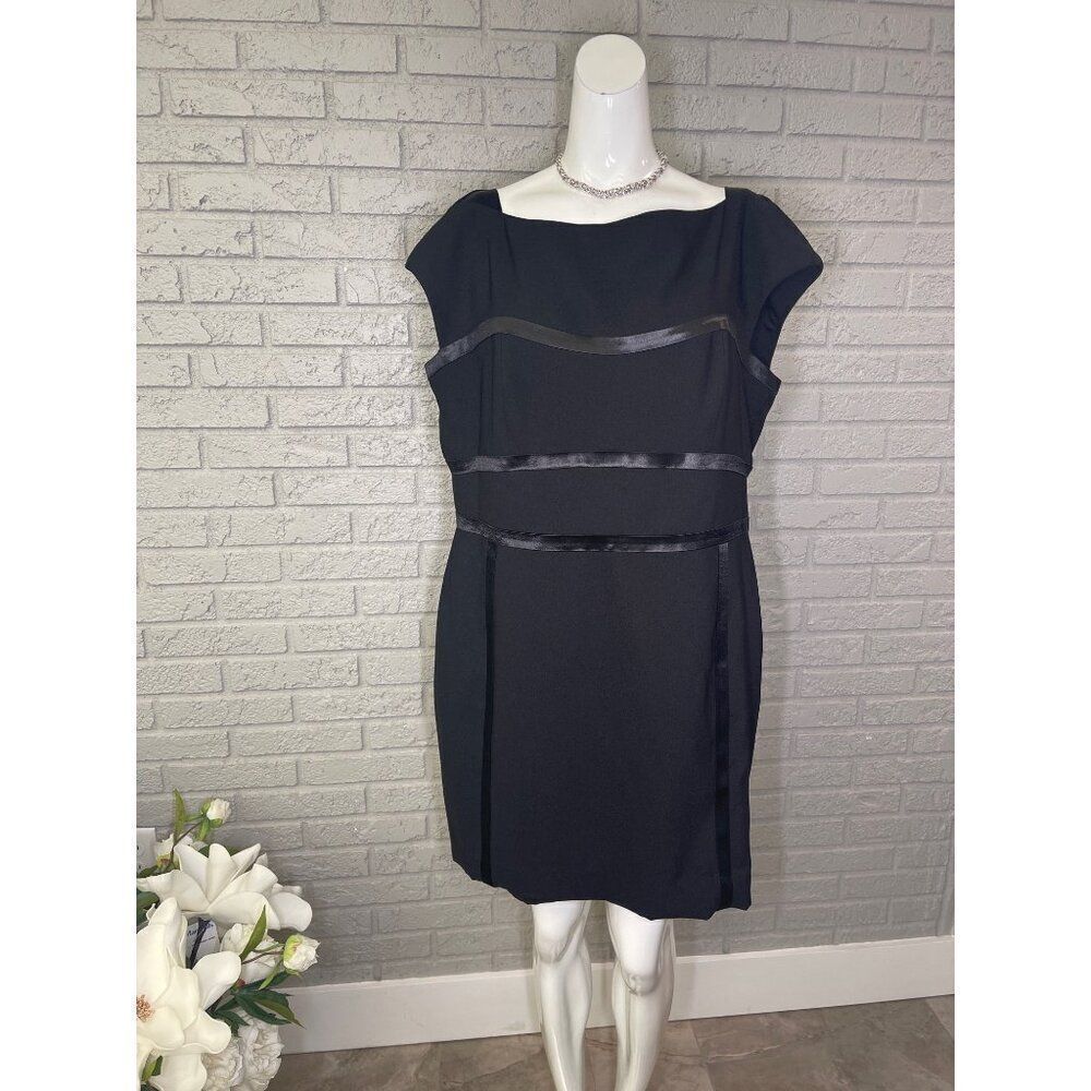 Kasper Women Black Satin Trim Sleeveless Sheath Dress Size 16 <3